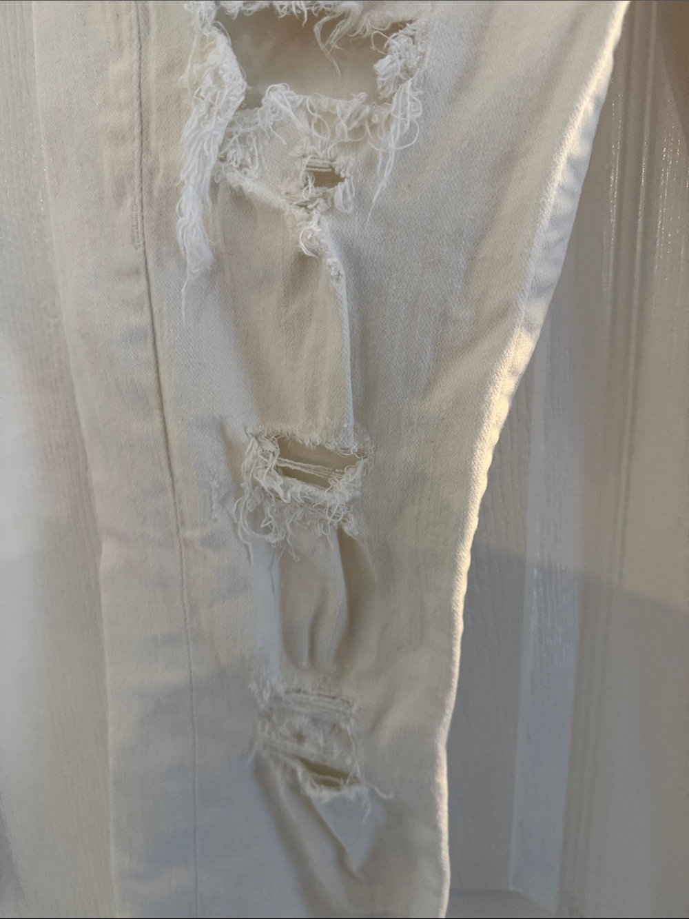 True Religion White Denim Jeans with Branded Label - Picture 8 of 8